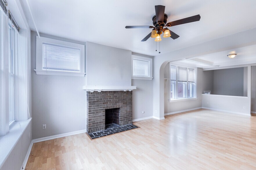 More Photos Of 5617 S Kingshighway Blvd, Saint Louis Multifamily For Sale