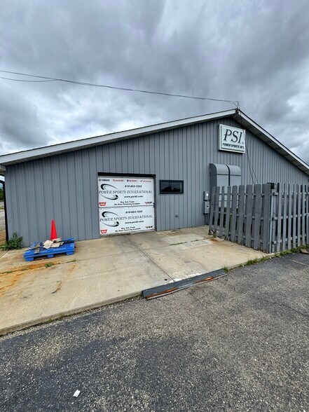 More Photos Of 9474 Lapeer Rd, Davison Freestanding For Lease