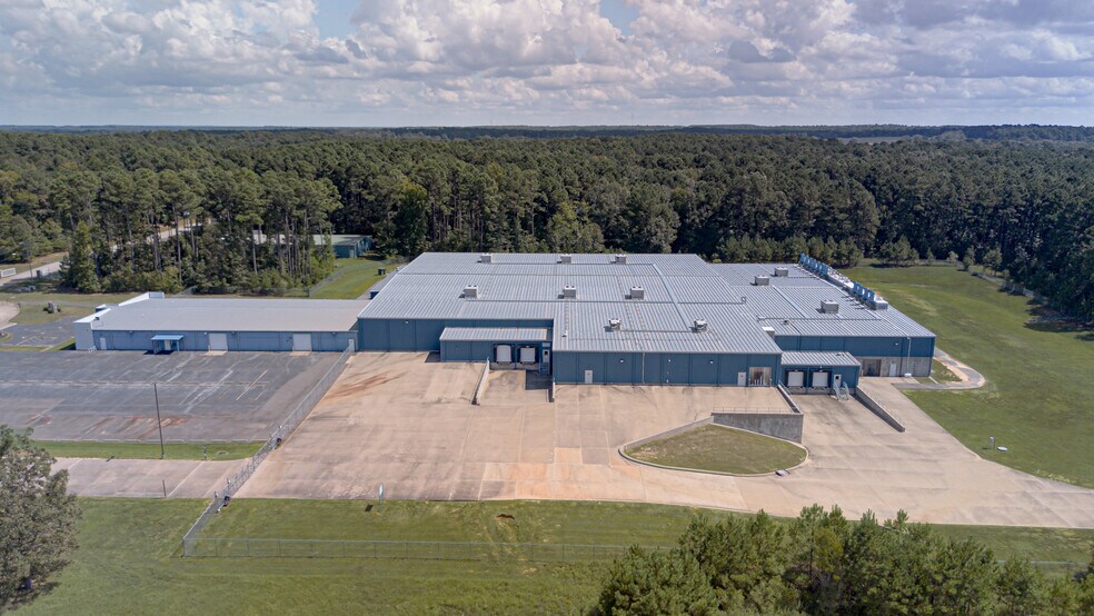 More Photos Of 7300 Regency Rd, Marshall Warehouse For Sale