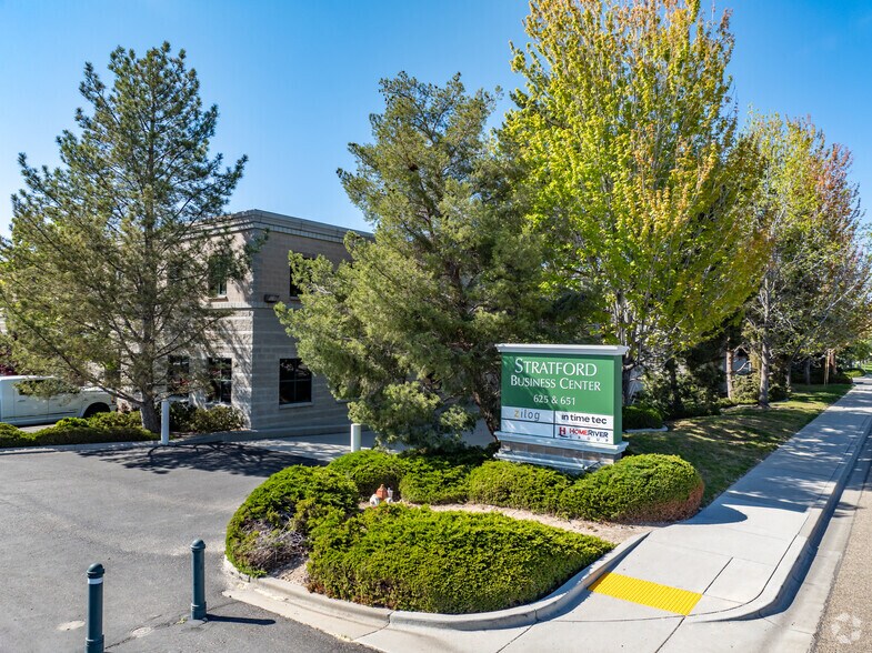 More Photos Of 651 S Stratford Dr, Meridian Office For Lease