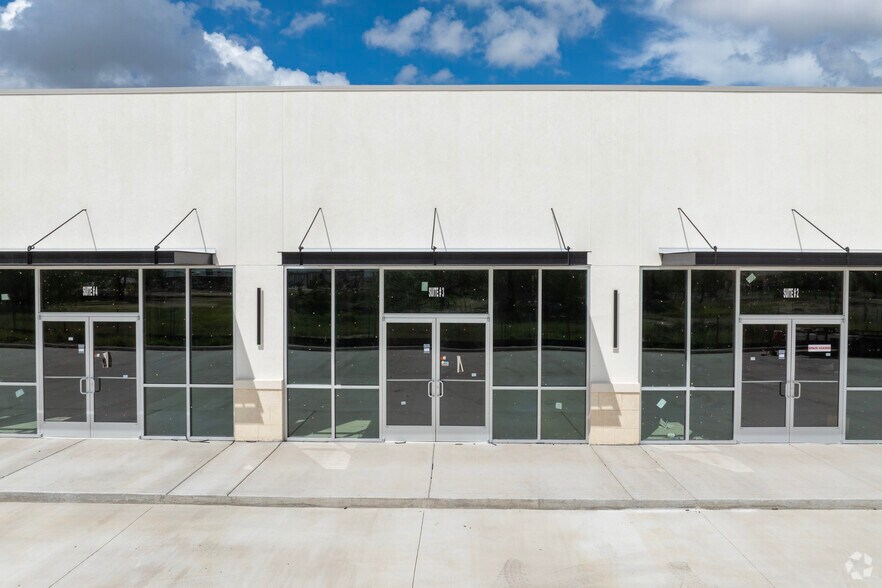 More Photos Of 4101 Pecan Blvd, McAllen General Retail For Lease