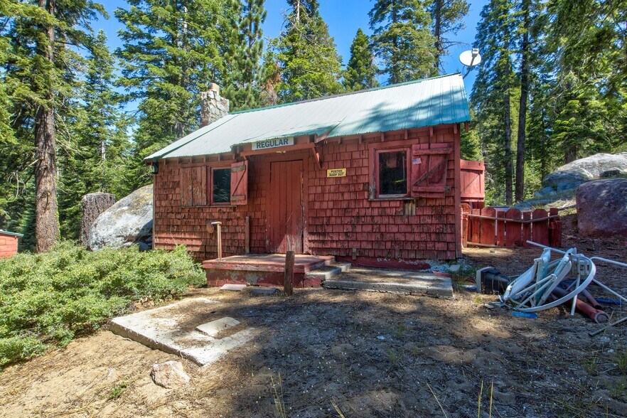 More Photos Of 61011 Cedar Crest Ln, Lakeshore Specialty For Sale