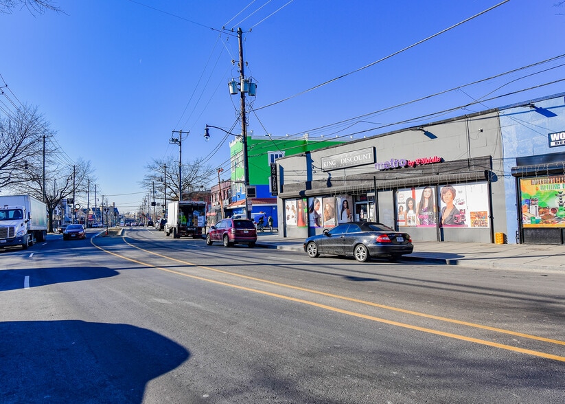 More Photos Of 2745-2747 Martin Luther King Jr Ave SE, Washington Storefront For Sale