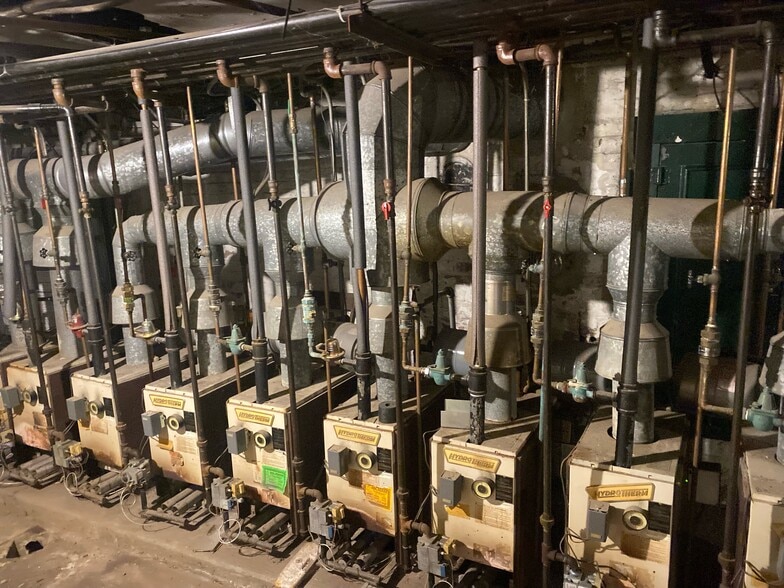 More Photos Of 255-257 Lake St, Newark Apartments For Sale