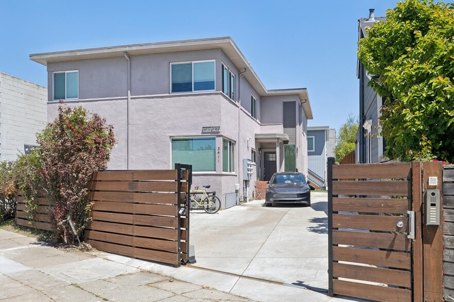 Primary Photo Of 3411 Adeline St, Berkeley Apartments For Sale