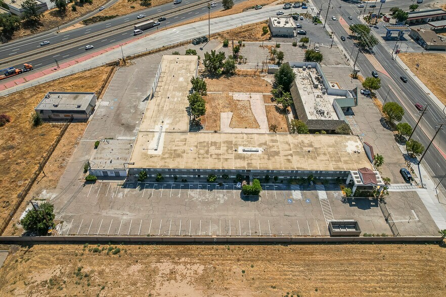 More Photos Of 4278 W Ashlan Ave, Fresno Apartments For Sale
