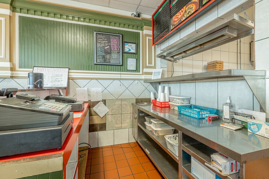 More Photos Of 150 Pearl Dr, LaFayette Restaurant For Sale