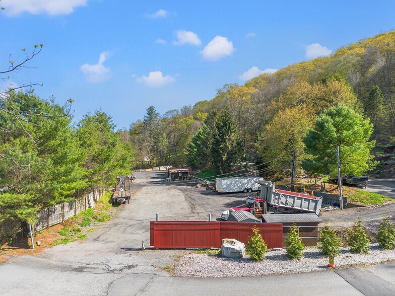 Primary Photo Of 5 Bertocchi Ln, Holmes Land For Lease