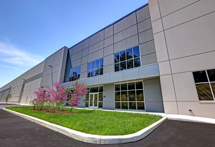 Primary Photo Of 2 Katy Trl, Middletown Unknown For Lease