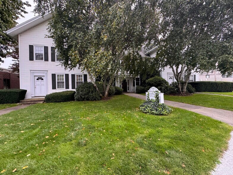 More Photos Of 25 Belden Ave, Norwalk Office For Lease