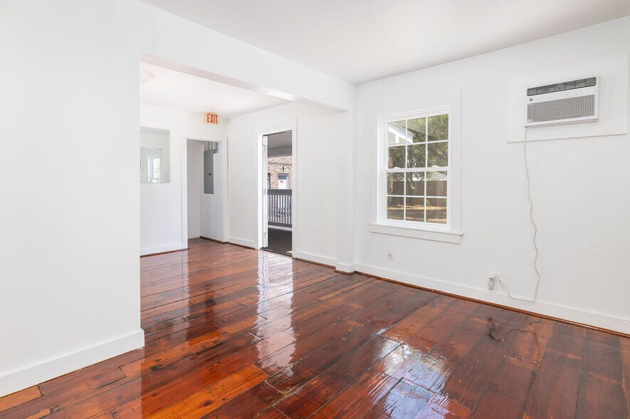More Photos Of 3956 Rivers Ave, Charleston Office For Sale