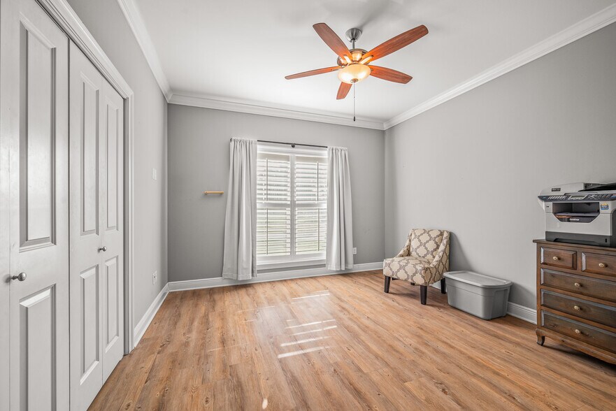 More Photos Of 10351 Chemstrand Rd, Pensacola Office For Sale