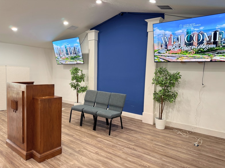 More Photos Of 2428 Wavell St, Houston Religious Facility For Sale