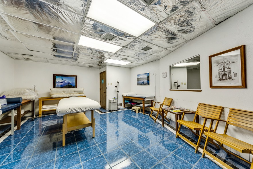 More Photos Of 8345 Walnut Hill Ln, Dallas Medical For Sale