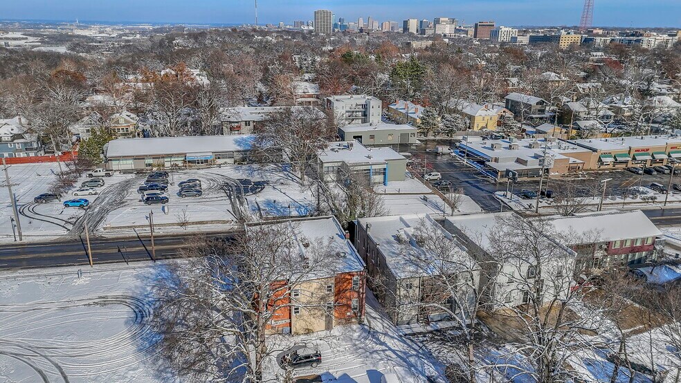 More Photos Of 1017 W 39th St, Kansas City Apartments For Sale