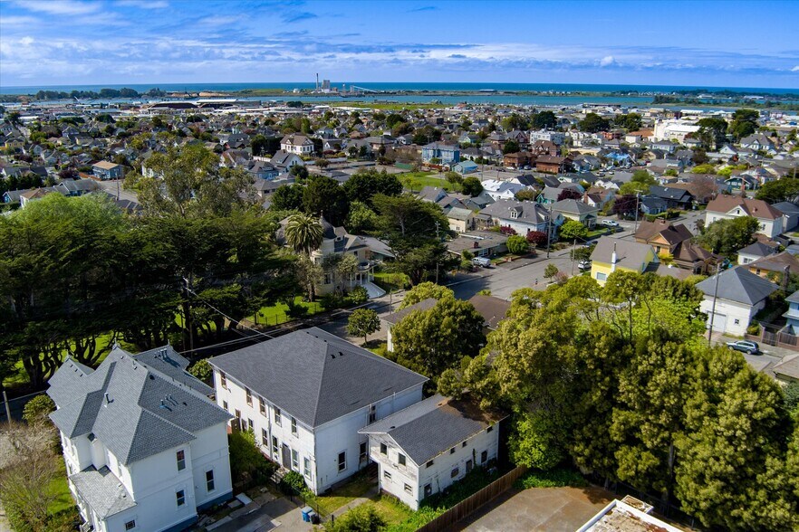 More Photos Of 1625 G St, Eureka Multifamily For Sale