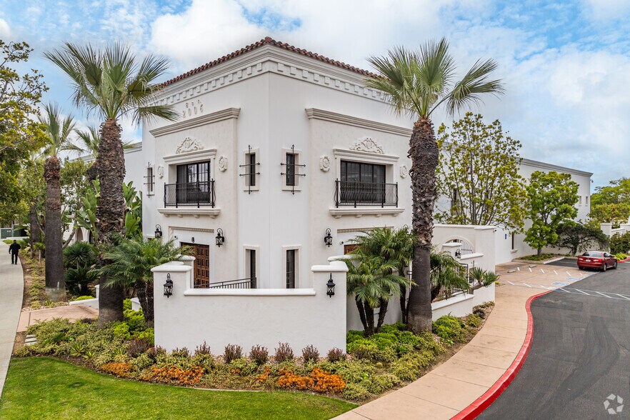 Primary Photo Of 4650 Overland Ave, San Diego Light Manufacturing For Lease