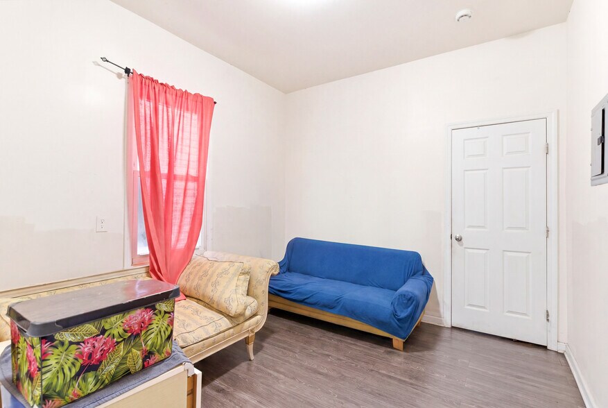 More Photos Of 237 Astor St, Newark Apartments For Sale