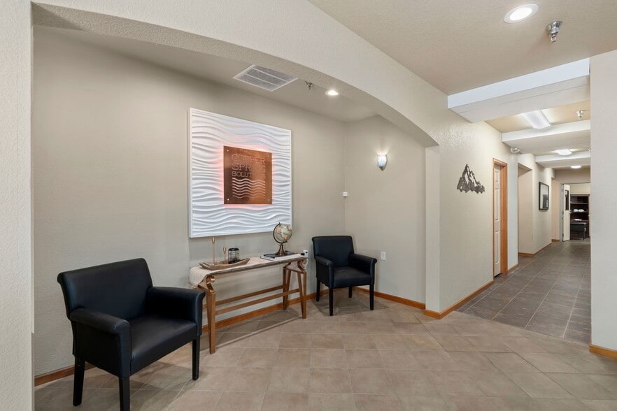 More Photos Of 5740 Boeing Dr, Loveland Warehouse For Sale