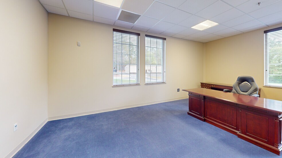 More Photos Of 500 Plantation Park Dr, Loganville Office For Lease