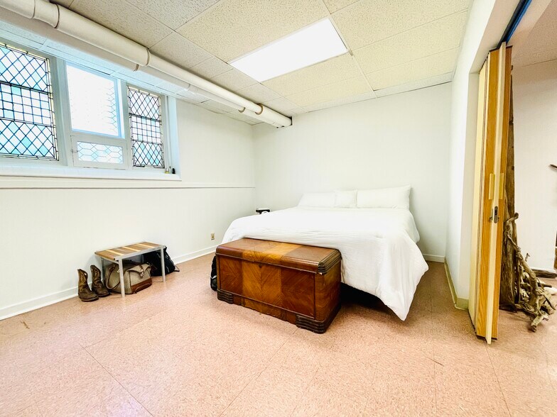 More Photos Of 1601 NE Madison Ave, Peoria Religious Facility For Sale