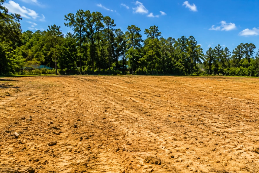 More Photos Of 4418 Farm to Market 1010 rd, Cleveland Land For Lease