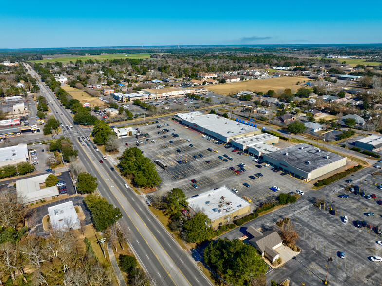 Primary Photo Of 100-350 Eastern Shore Shopping Ctr, Fairhope Unknown For Lease