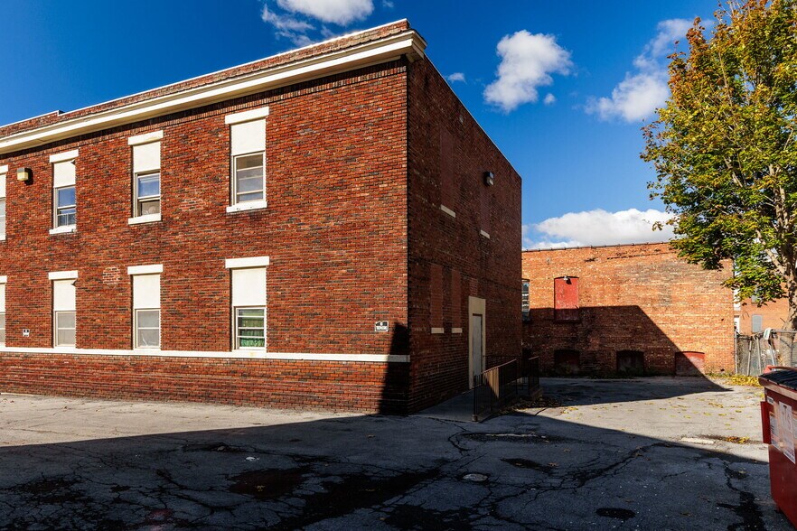 More Photos Of 140 Polk St, Watertown Apartments For Sale