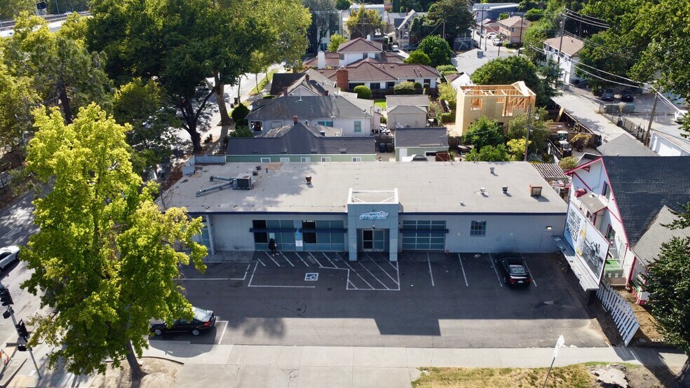 More Photos Of 2230 16th St, Sacramento Freestanding For Lease