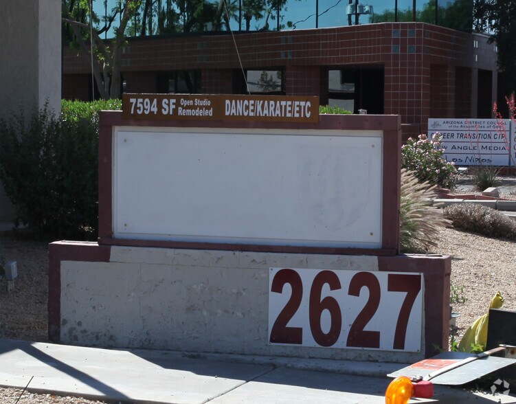 More Photos Of 2627 E Thomas Rd, Phoenix Office For Lease