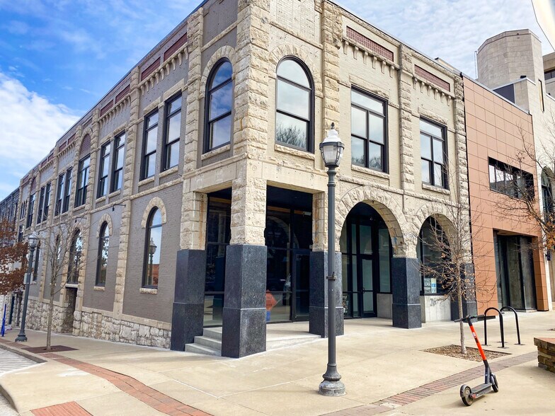 More Photos Of 26 W Center St, Fayetteville Storefront Retail Office For Sale