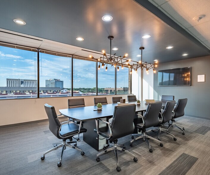 More Photos Of 4099 McEwen Rd, Dallas Coworking Space