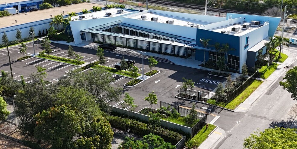 More Photos Of 101 NW 12th St, Pompano Beach Medical For Lease