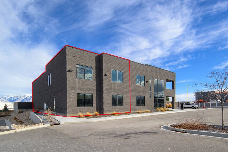 More Photos Of 9489 S 6400 W, West Jordan Office For Lease