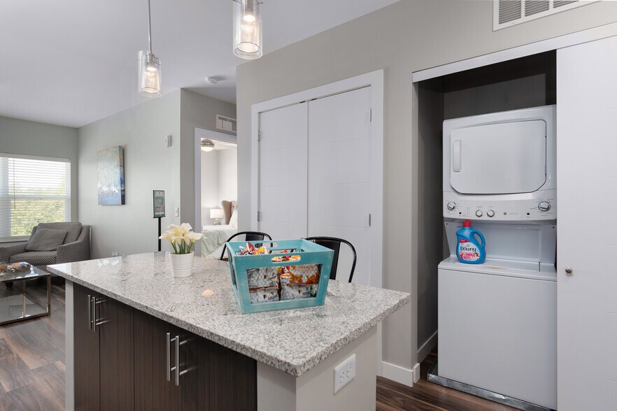 More Photos Of 1010 Enclave Blvd, Edwardsville Apartments For Sale