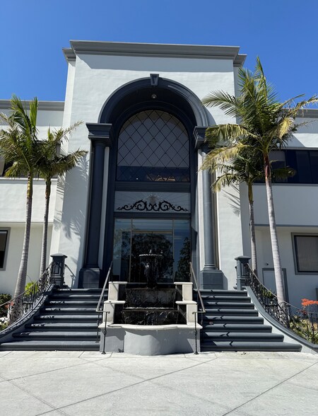 Primary Photo Of 5707 Corsa Ave, Westlake Village Loft Creative Space For Lease