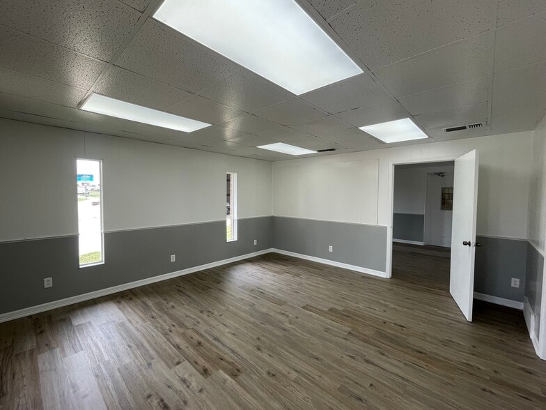 More Photos Of 575 Proffitt st, Midlothian Warehouse For Lease