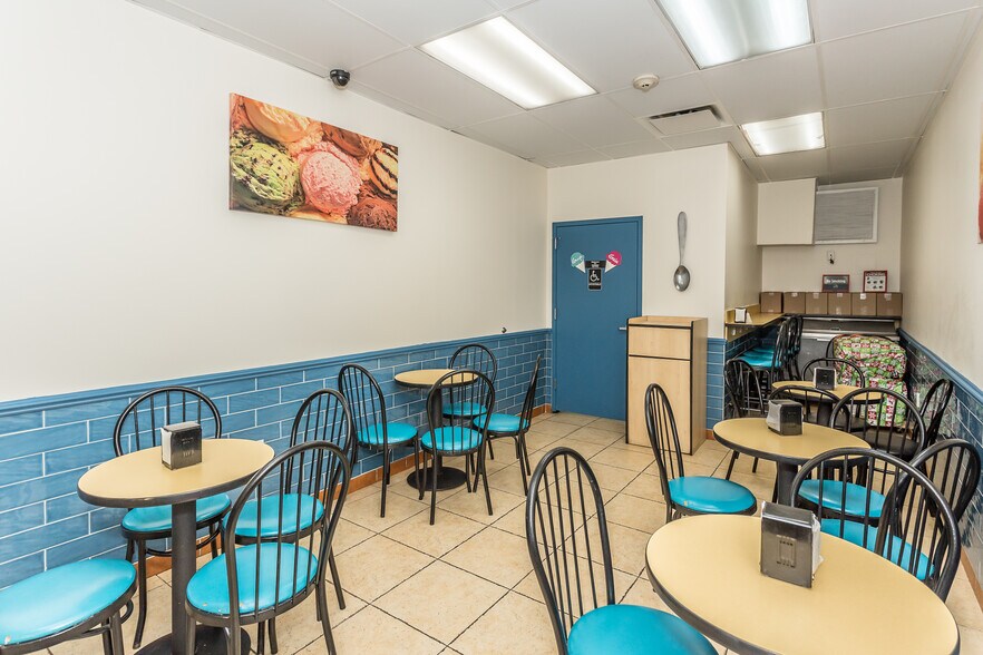 More Photos Of 3933 Bell Blvd, Bayside Storefront For Lease