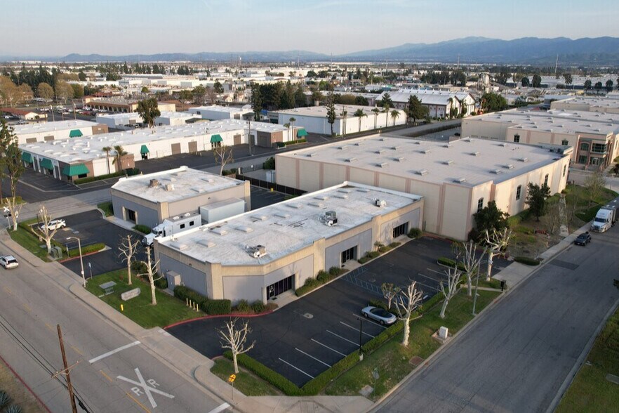 More Photos Of 13415 5th St, Chino Warehouse For Lease