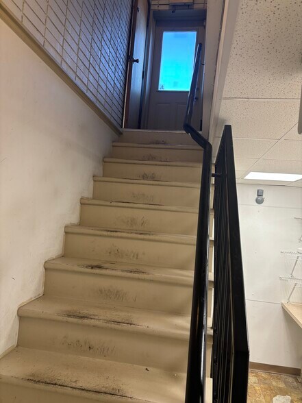 More Photos Of 1751-1757 Smizer Station Rd, Fenton Office Residential For Lease