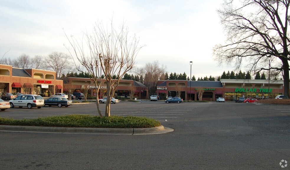 More Photos Of 5618 Albemarle Rd, Charlotte General Retail For Lease