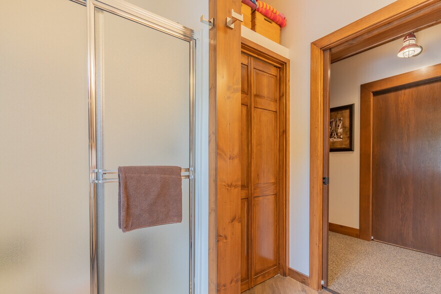 More Photos Of Quartz Lake, Delta Junction Lodge Meeting Hall For Sale