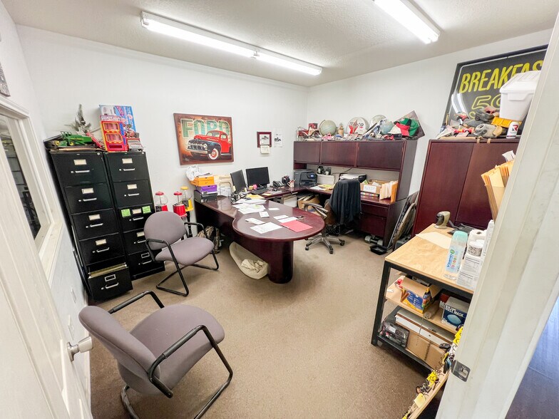 More Photos Of 1307 US-84, Coleman Warehouse For Sale