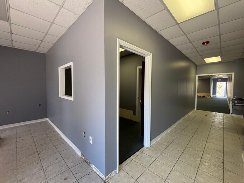 More Photos Of 808 English Rd, High Point Office For Sale