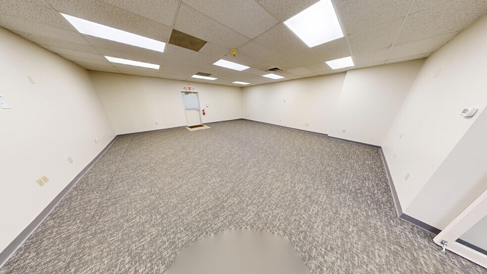 More Photos Of 11001-11039 Montgomery Rd, Symmes Township Unknown For Lease