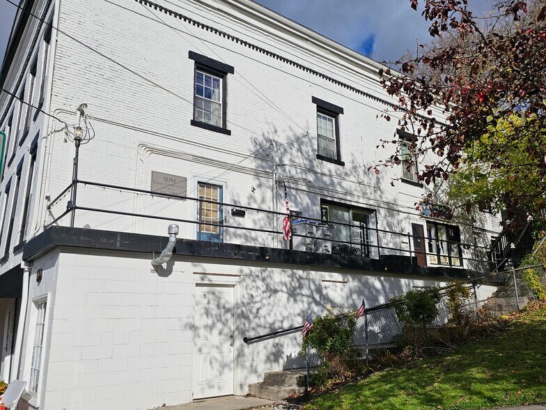 More Photos Of 100-104 Brooklea Dr, Fayetteville General Retail For Sale