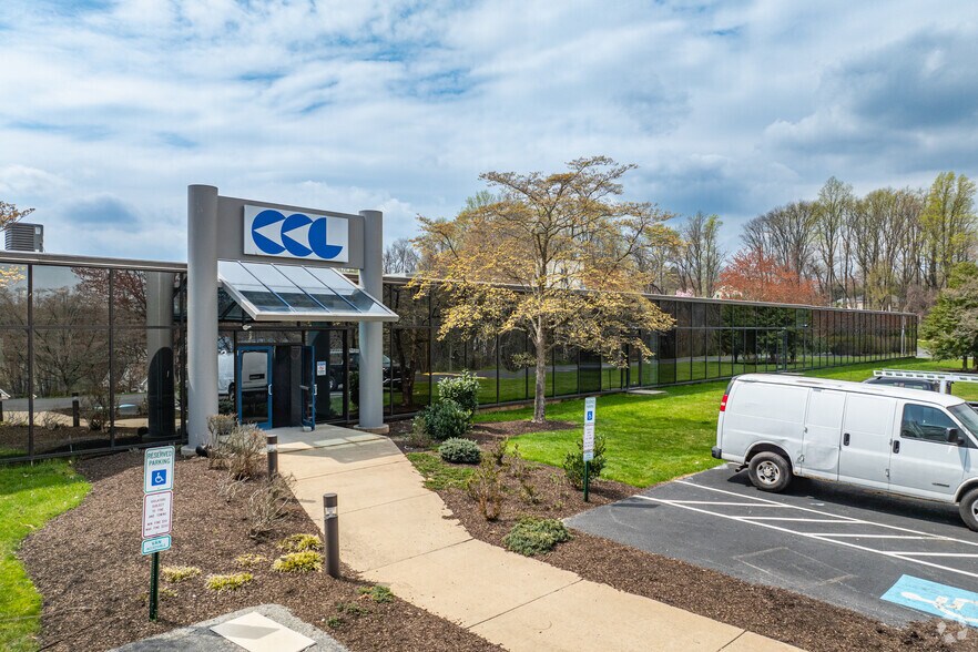 Primary Photo Of 1515 Garnet Mine Rd, Garnet Valley Distribution For Lease