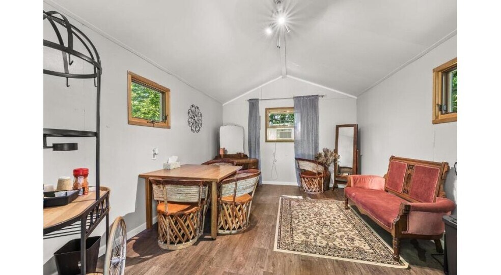 More Photos Of 4340 Pine Rd, Junction City Specialty For Sale