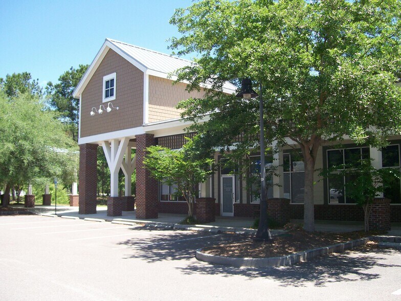 More Photos Of 3365 S Morgans Point Rd, Mount Pleasant Unknown For Lease