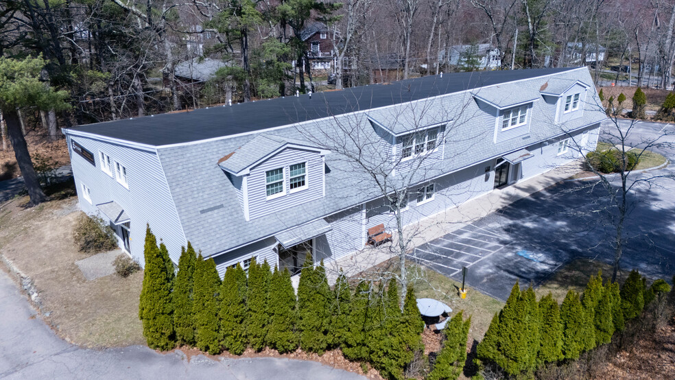 More Photos Of 3 Bent St, Franklin Office For Sale